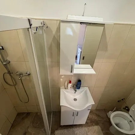 Couples Nest In * Sarajevo